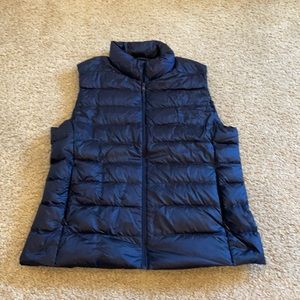 Lightweight navy vest